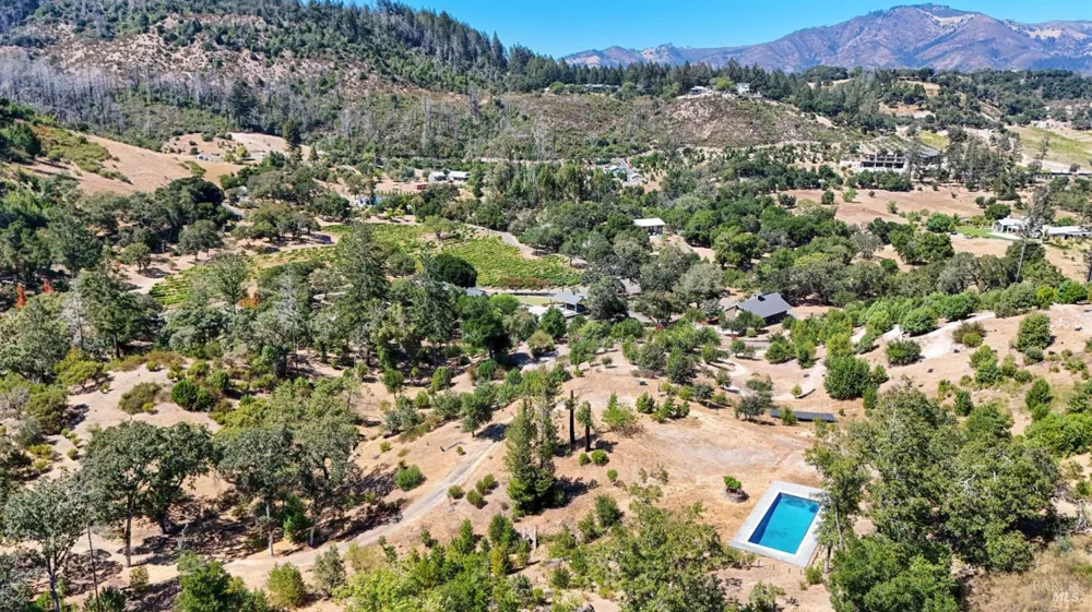 2050 Schultz Road Kenwood, CA 95452