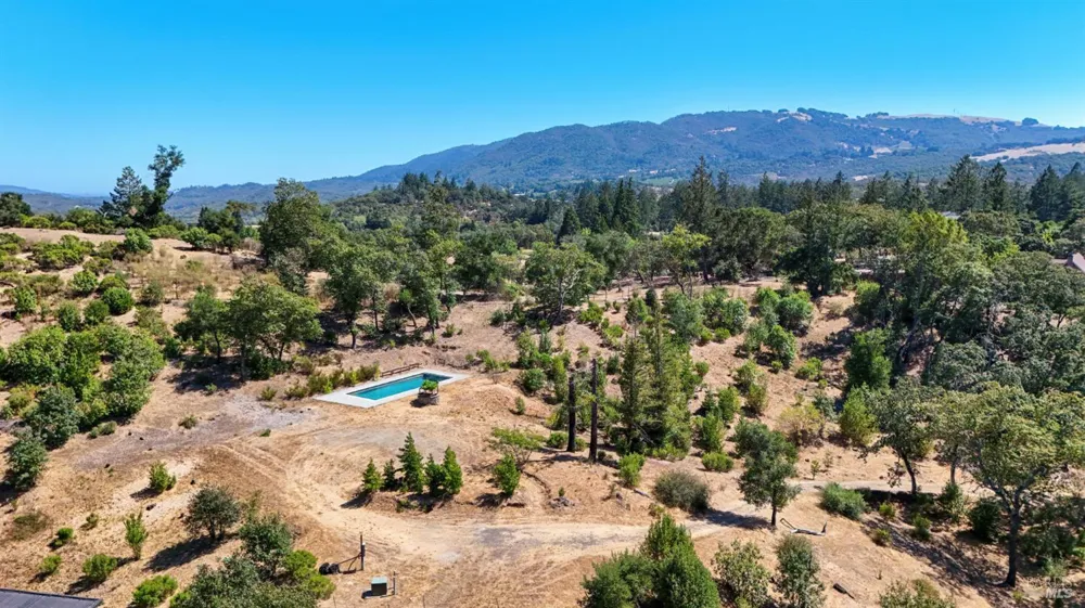 2050 Schultz Road Kenwood, CA 95452