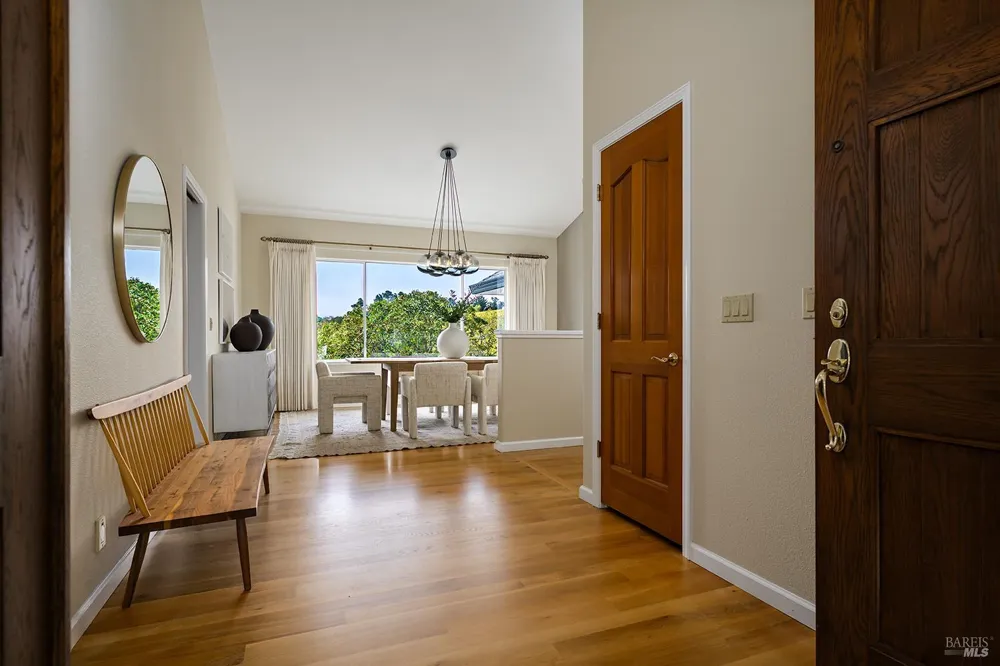 2039 Burnside Road Sebastopol, CA 95472
