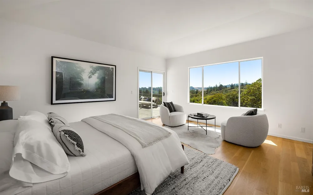 2039 Burnside Road Sebastopol, CA 95472
