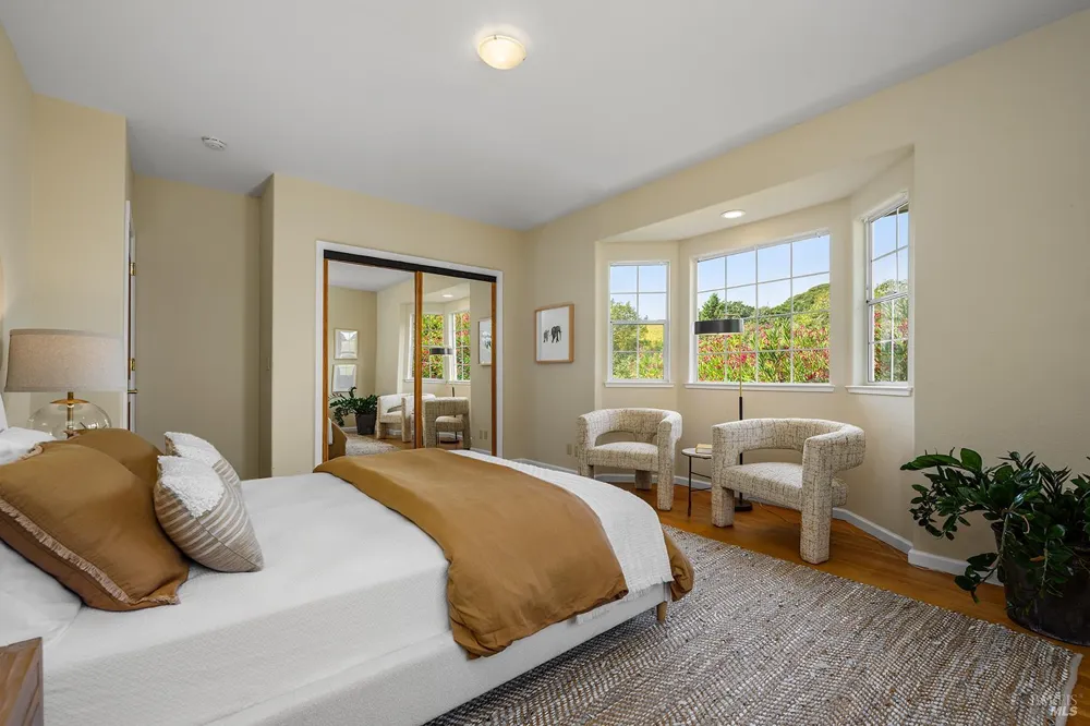 2039 Burnside Road Sebastopol, CA 95472