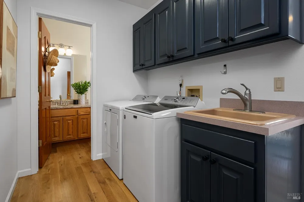 2039 Burnside Road Sebastopol, CA 95472