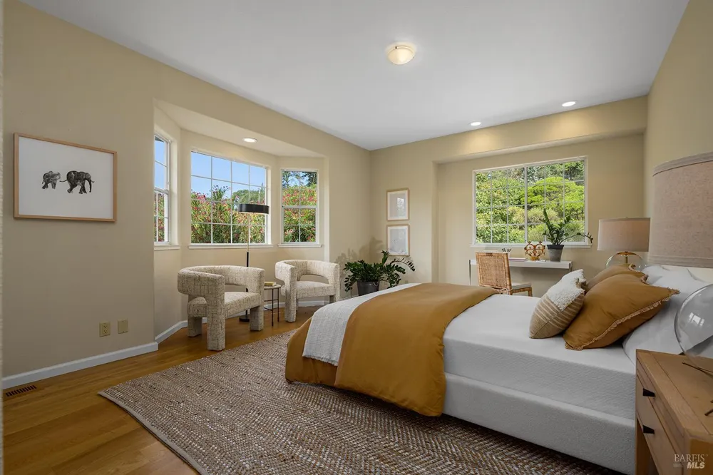 2039 Burnside Road Sebastopol, CA 95472