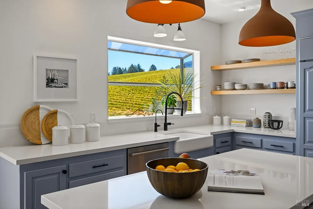 2039 Burnside Road Sebastopol, CA 95472