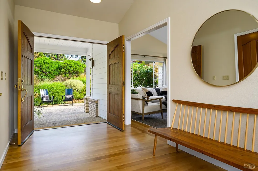 2039 Burnside Road Sebastopol, CA 95472