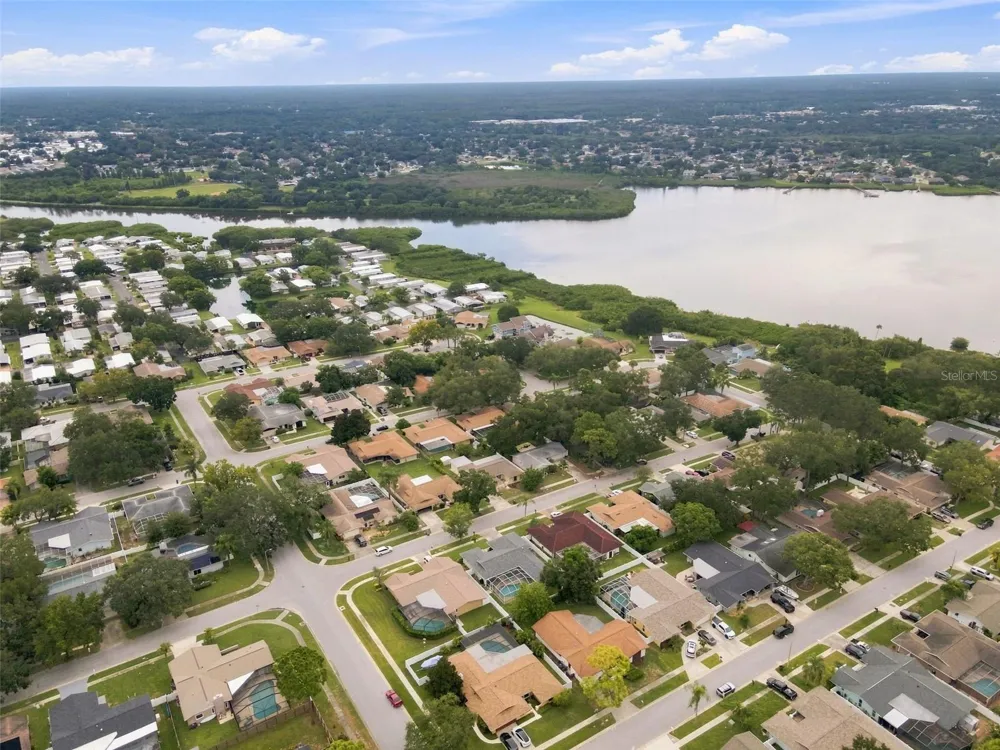 203 HILLCREST DRIVE Safety Harbor, FL 34695