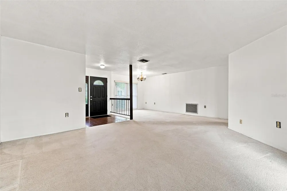 203 HILLCREST DRIVE Safety Harbor, FL 34695