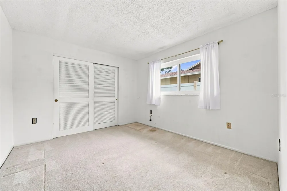 203 HILLCREST DRIVE Safety Harbor, FL 34695