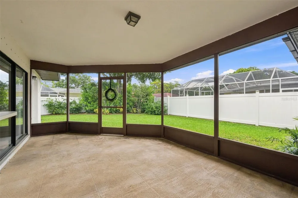 203 HILLCREST DRIVE Safety Harbor, FL 34695