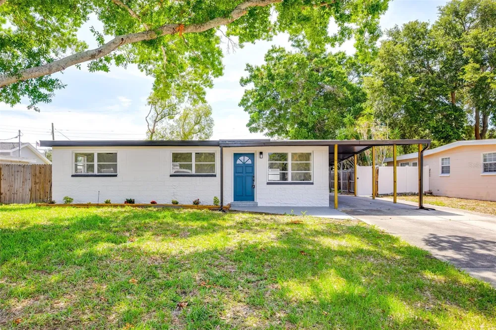 9596 GROVELAND STREET Seminole, FL 33772