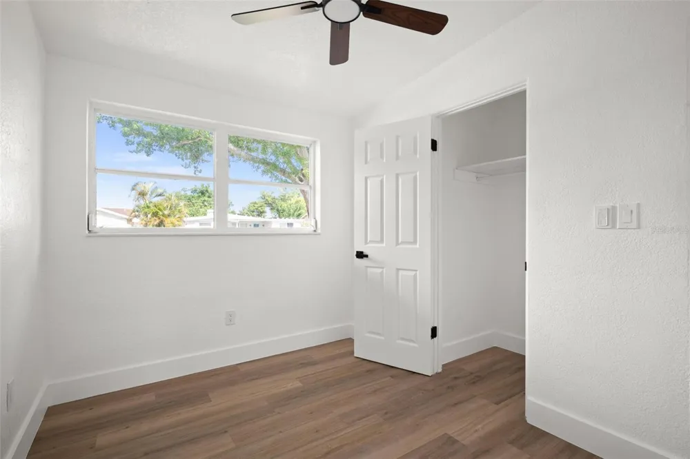 9596 GROVELAND STREET Seminole, FL 33772