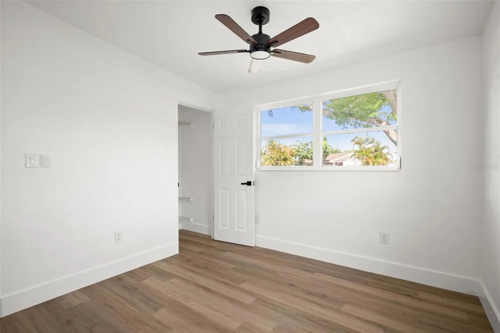 9596 GROVELAND STREET Seminole, FL 33772