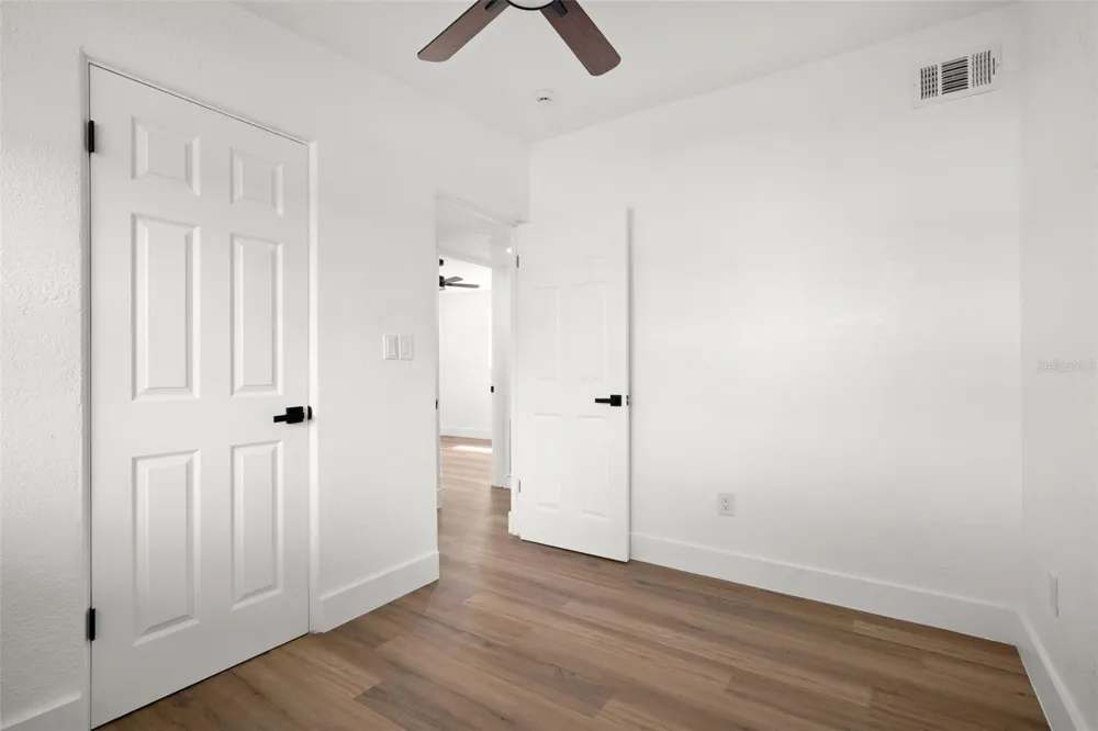 9596 GROVELAND STREET Seminole, FL 33772