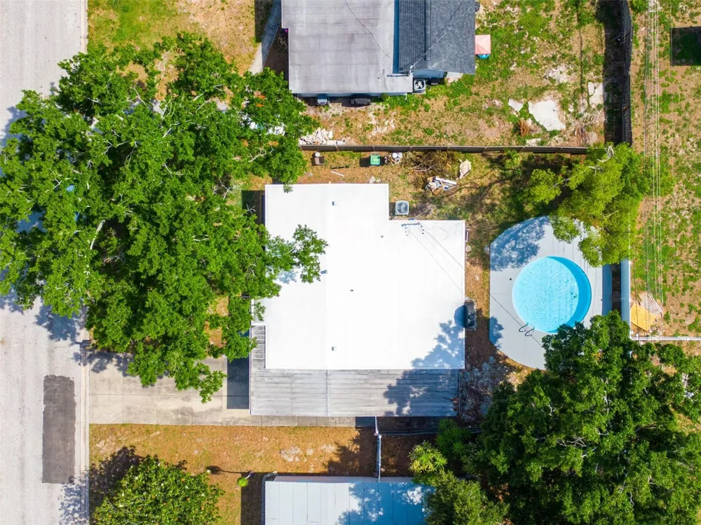 9596 GROVELAND STREET Seminole, FL 33772