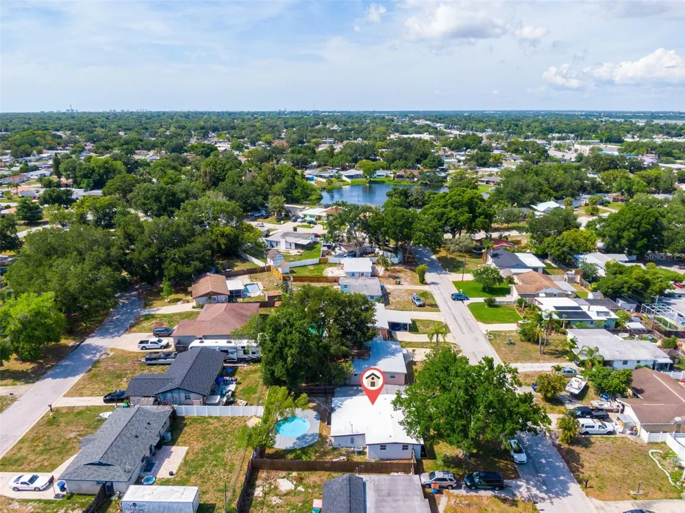 9596 GROVELAND STREET Seminole, FL 33772