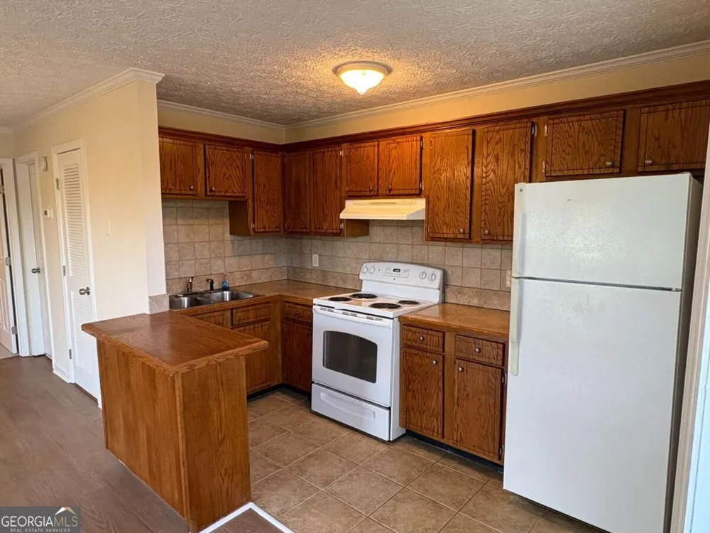 3749 Old Plainview R Oakwood, GA 30566
