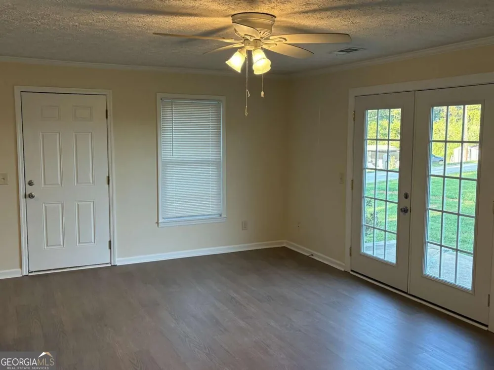 3749 Old Plainview R Oakwood, GA 30566