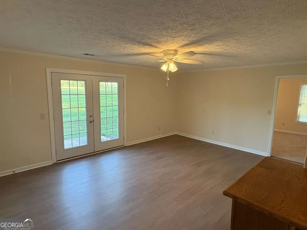 3749 Old Plainview R Oakwood, GA 30566