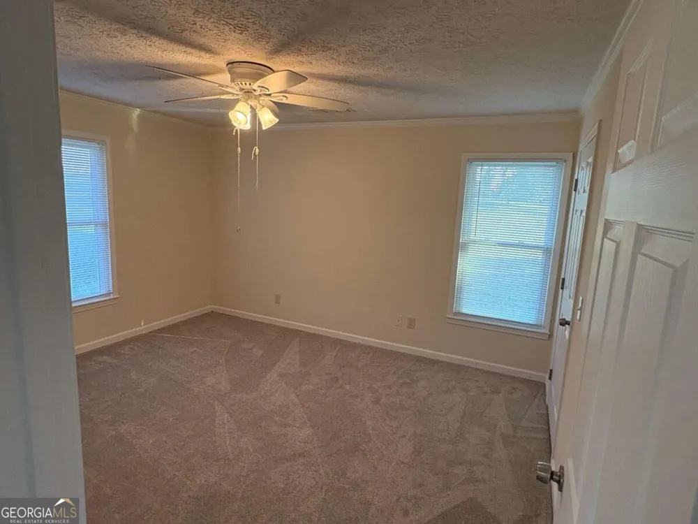 3749 Old Plainview R Oakwood, GA 30566