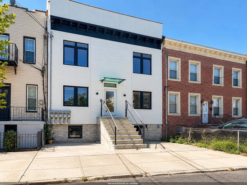 291 NEW YORK AVE Jersey City, NJ 07307