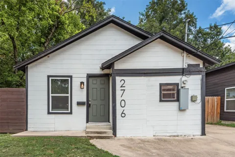 2706 Hector Street