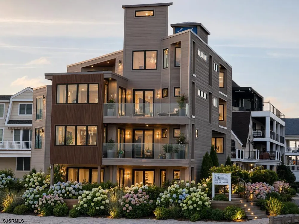 110 S Philadelphia Ave Ventnor, NJ 08406