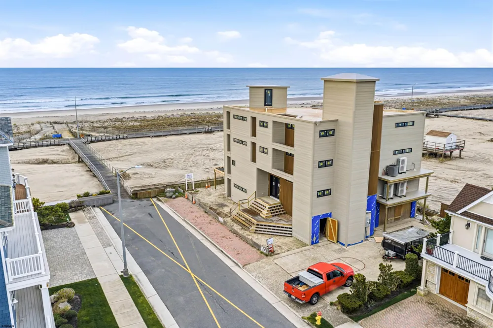 110 S Philadelphia Ave Ventnor, NJ 08406