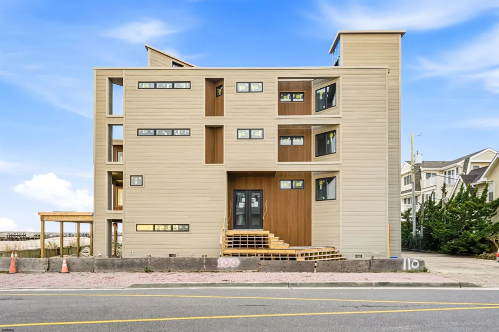 110 S Philadelphia Ave Ventnor, NJ 08406