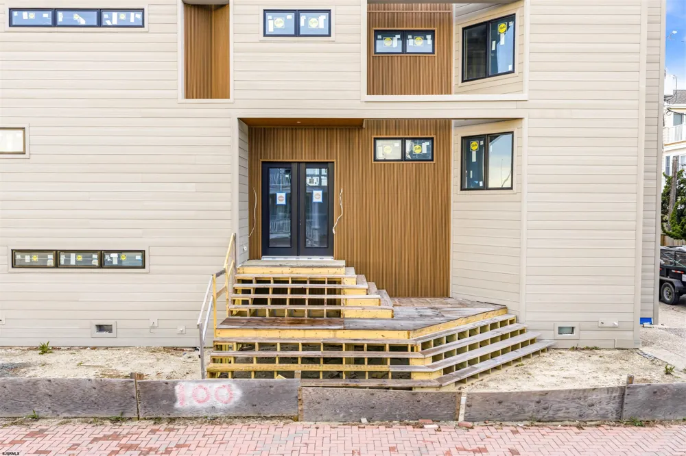 110 S Philadelphia Ave Ventnor, NJ 08406