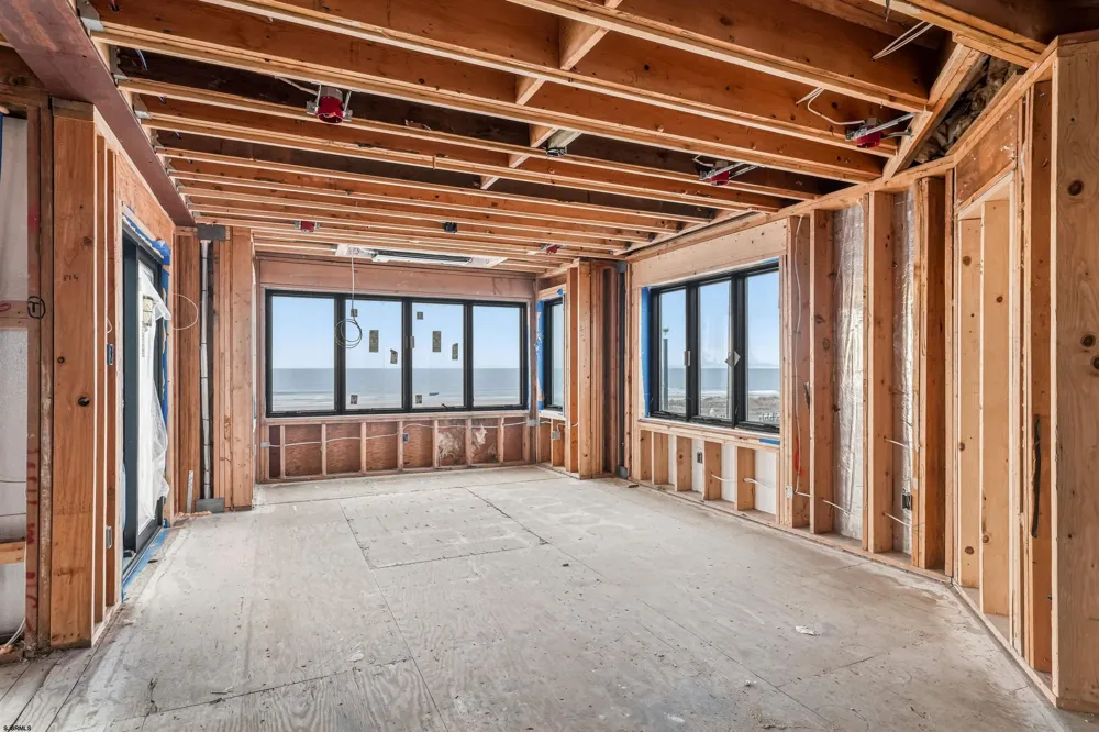 110 S Philadelphia Ave Ventnor, NJ 08406