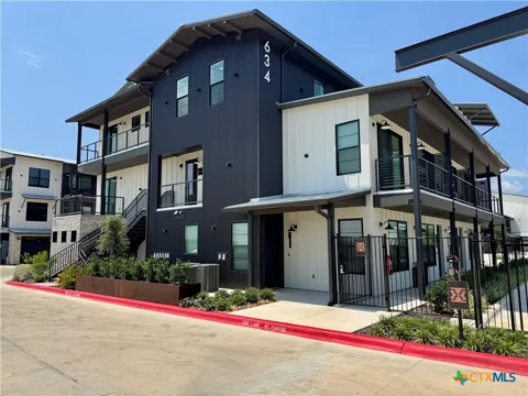 634 Central Parkway #1207