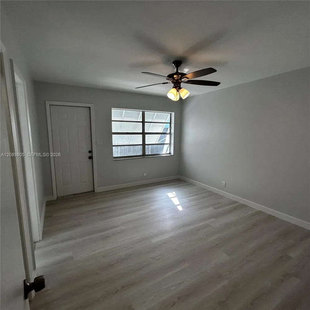 2416 SE 2nd St #1 Pompano Beach, FL 33062