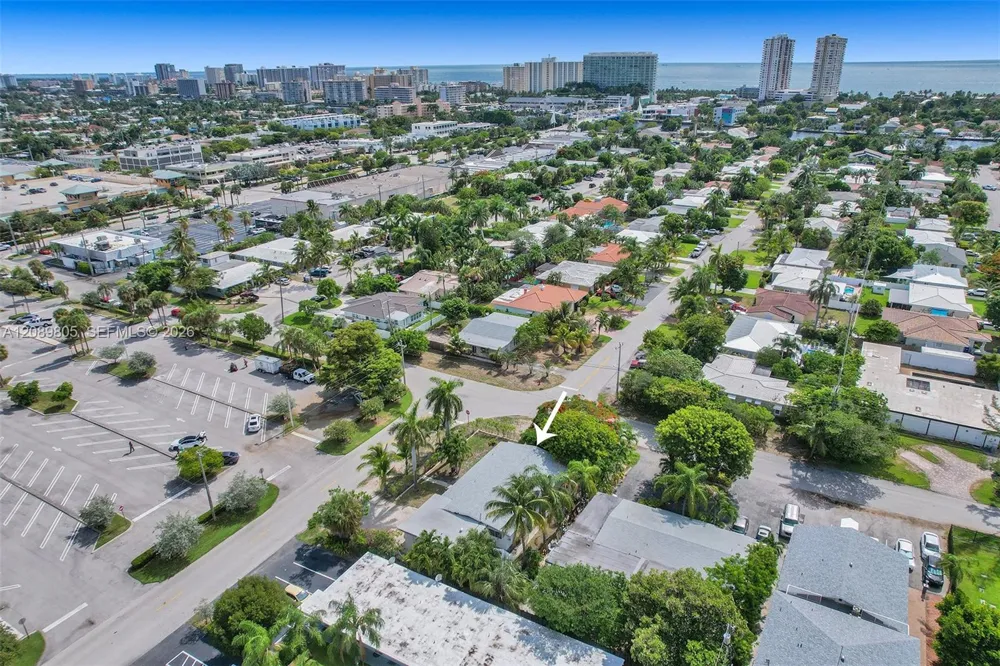 2416 SE 2nd St #1 Pompano Beach, FL 33062