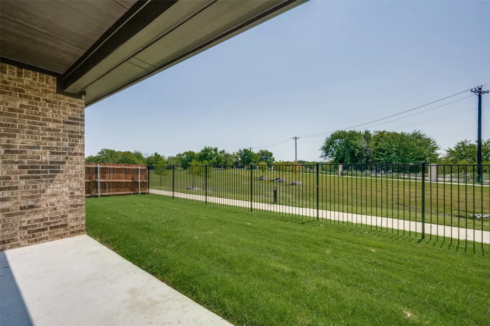 4013 Bluestem Boulevard Denton, TX 76226