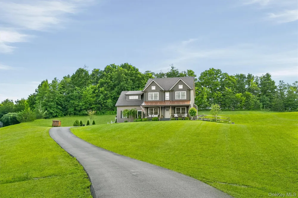 34 Boville Court Chester, NY 10918