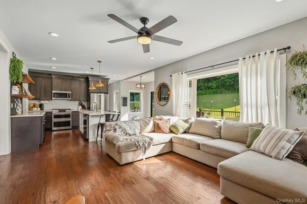 34 Boville Court Chester, NY 10918