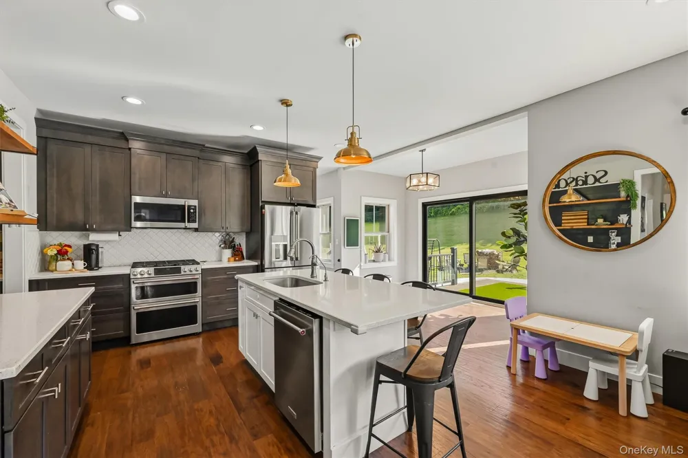 34 Boville Court Chester, NY 10918