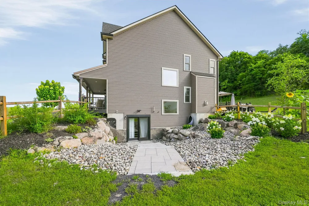 34 Boville Court Chester, NY 10918
