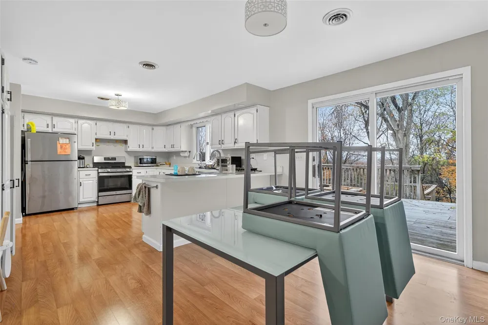 11 Pennsylvania Avenue Monroe, NY 10950