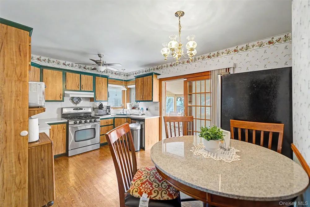 6128 62nd Street Middle Village, NY 11379