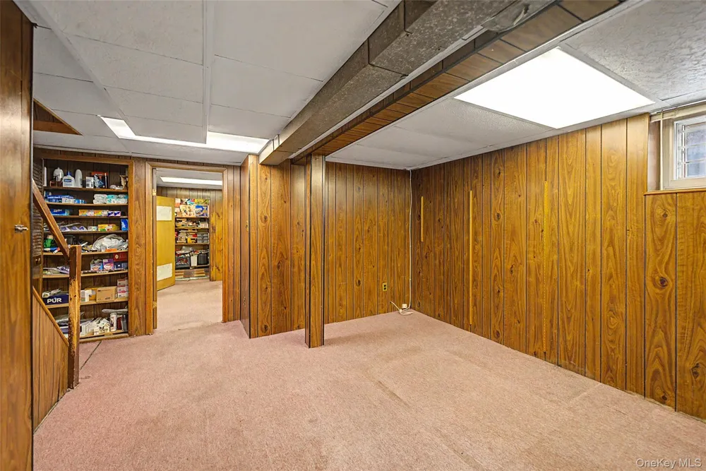 6128 62nd Street Middle Village, NY 11379