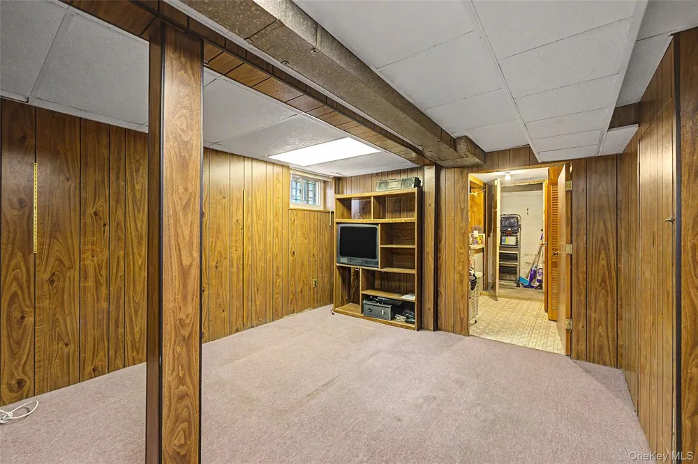 6128 62nd Street Middle Village, NY 11379
