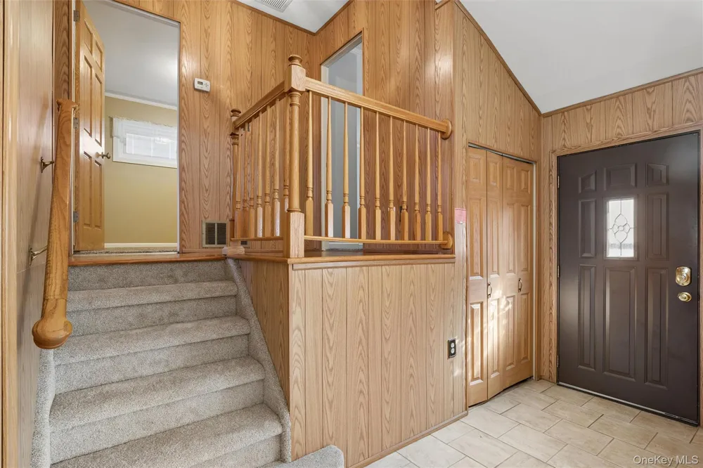 52 Narcissus Avenue Jericho, NY 11753