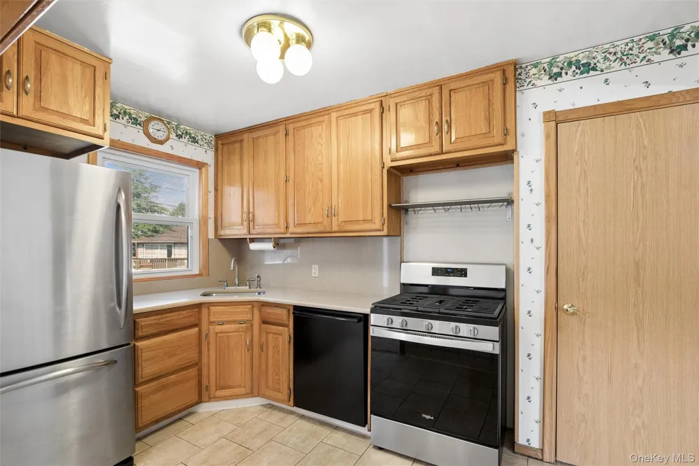 52 Narcissus Avenue Jericho, NY 11753