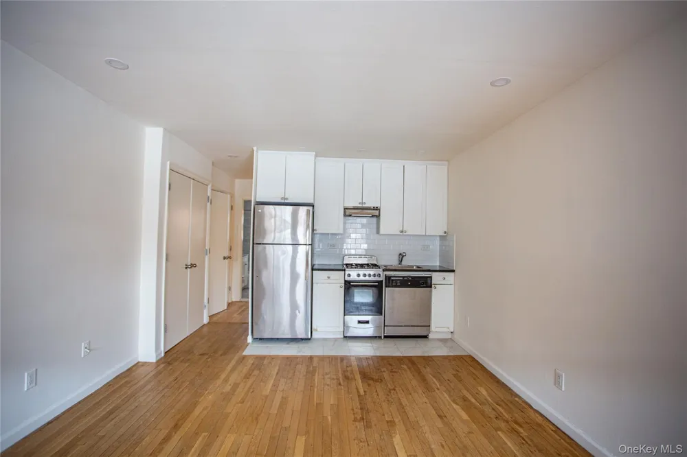 765 Shore Road #1L Long Beach, NY 11561