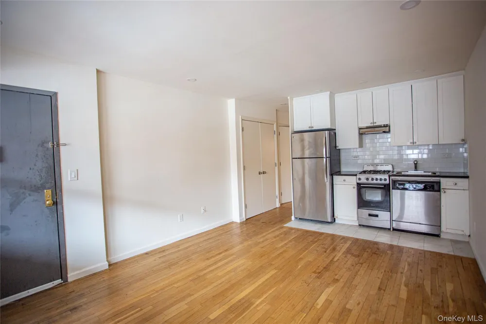 765 Shore Road #1L Long Beach, NY 11561