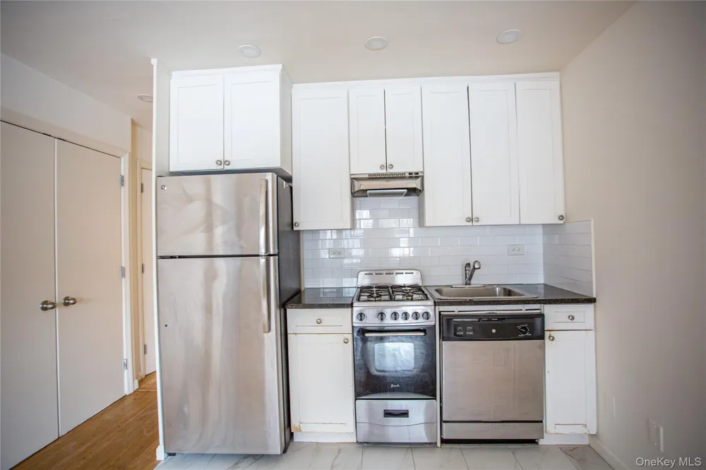 765 Shore Road #1L Long Beach, NY 11561