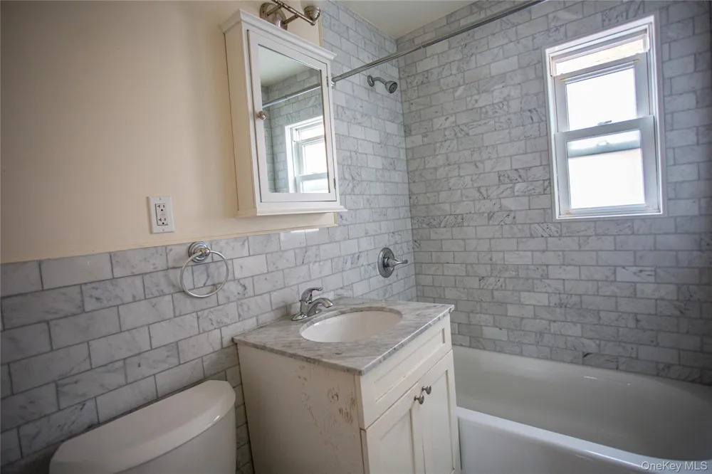 765 Shore Road #1L Long Beach, NY 11561