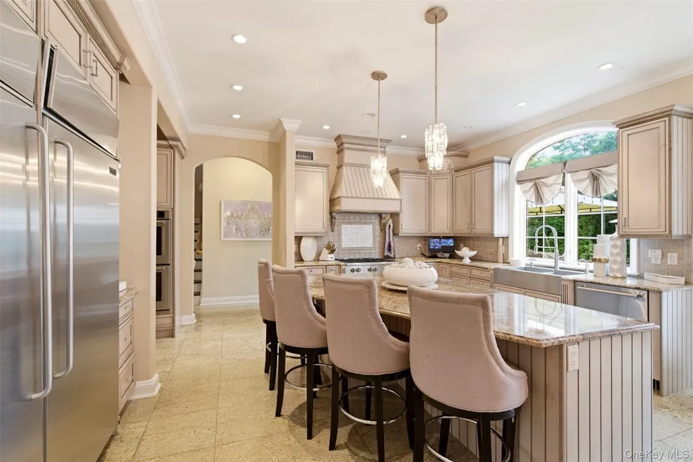 15 Peppermill Lane Dix Hills, NY 11746