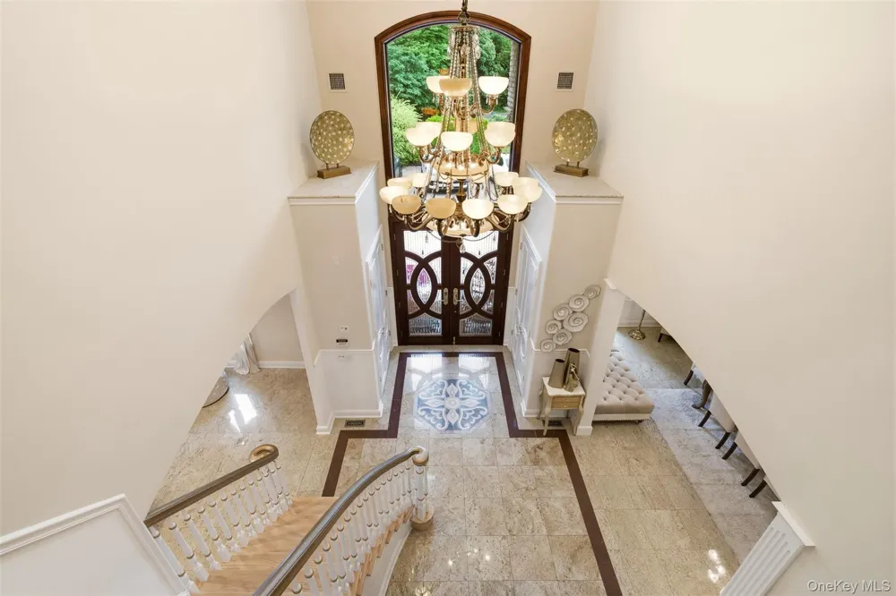 15 Peppermill Lane Dix Hills, NY 11746
